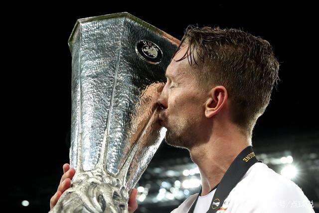 帕金斯：为什么大家认为三球缺乏竞争精神 他会努力击溃每个对手
